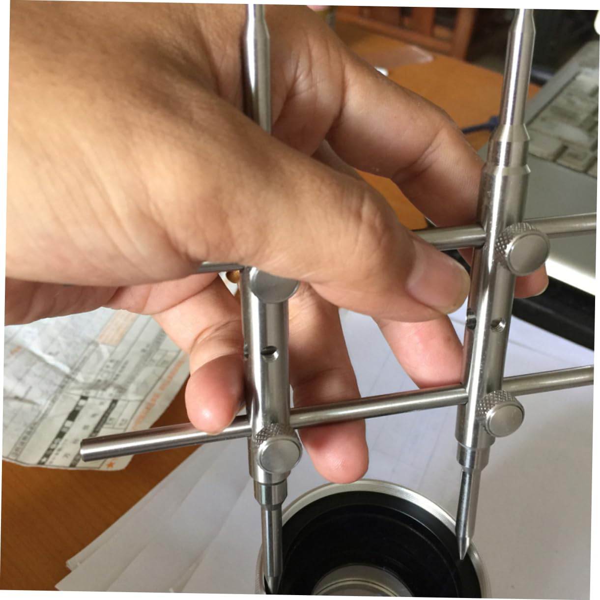 UKCOCO Metall Silber mit Ergonomischem Design Kameraobjektivschlüssel und Festem Griff Werkzeug zur Linsenreparatur und Öffnungsschlüssel für Teleskoplinsen