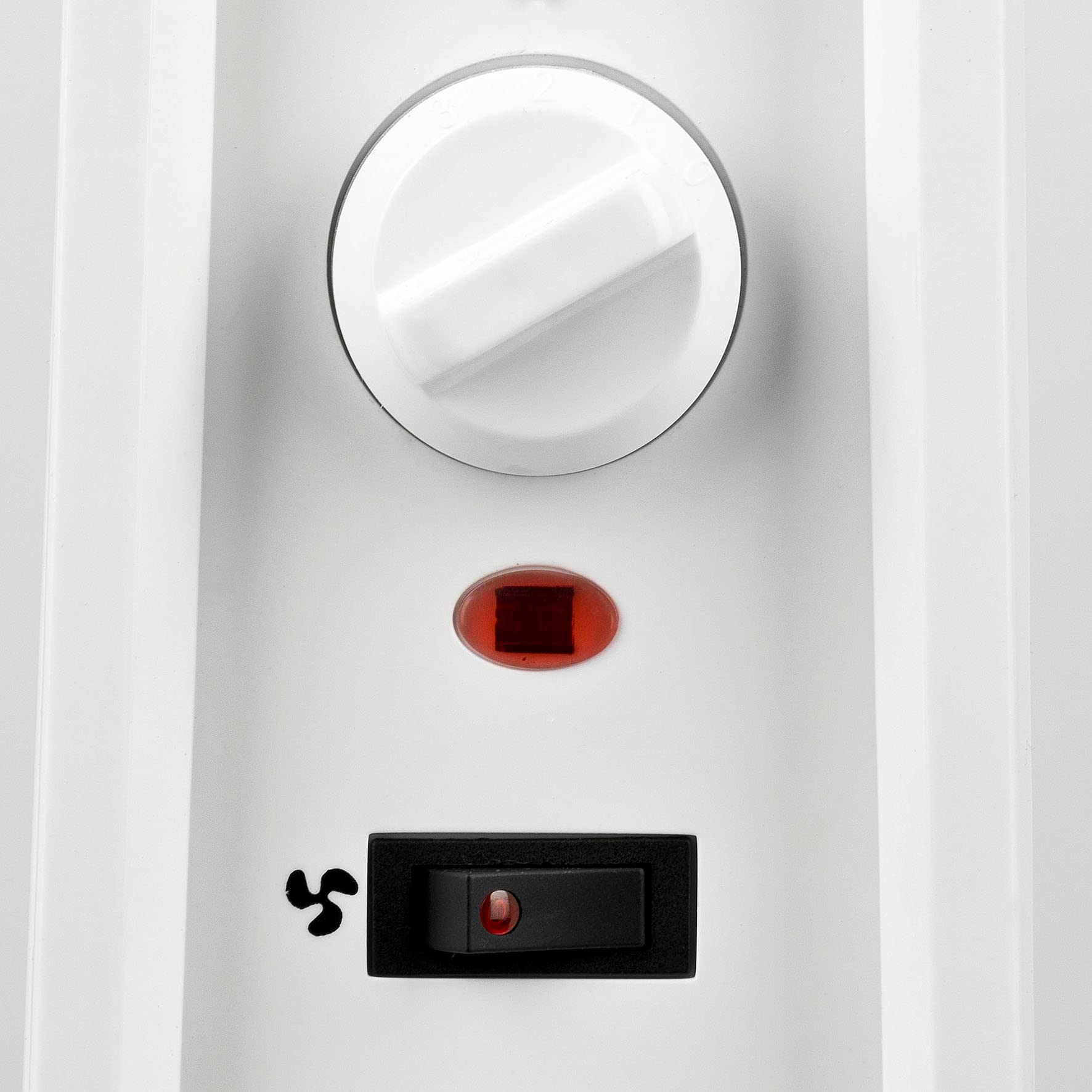 G3 Ferrari G60025 Termoconvettore Ventilato con Timer, 2000W, 3 Potenze, Programmabile, Bianco