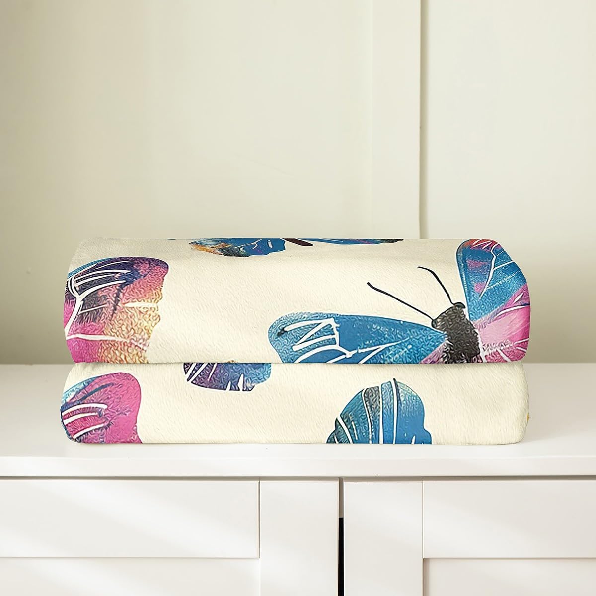 jejeloiu Butterfly Flannel Fleece Throw Blanket Queen 90"x90" Butterflies Print Fuzzy Blanket Girl Butterfly Floral All Season Bed Blanket Beautiful Butterfly Plush Blanket, Blue Yellow