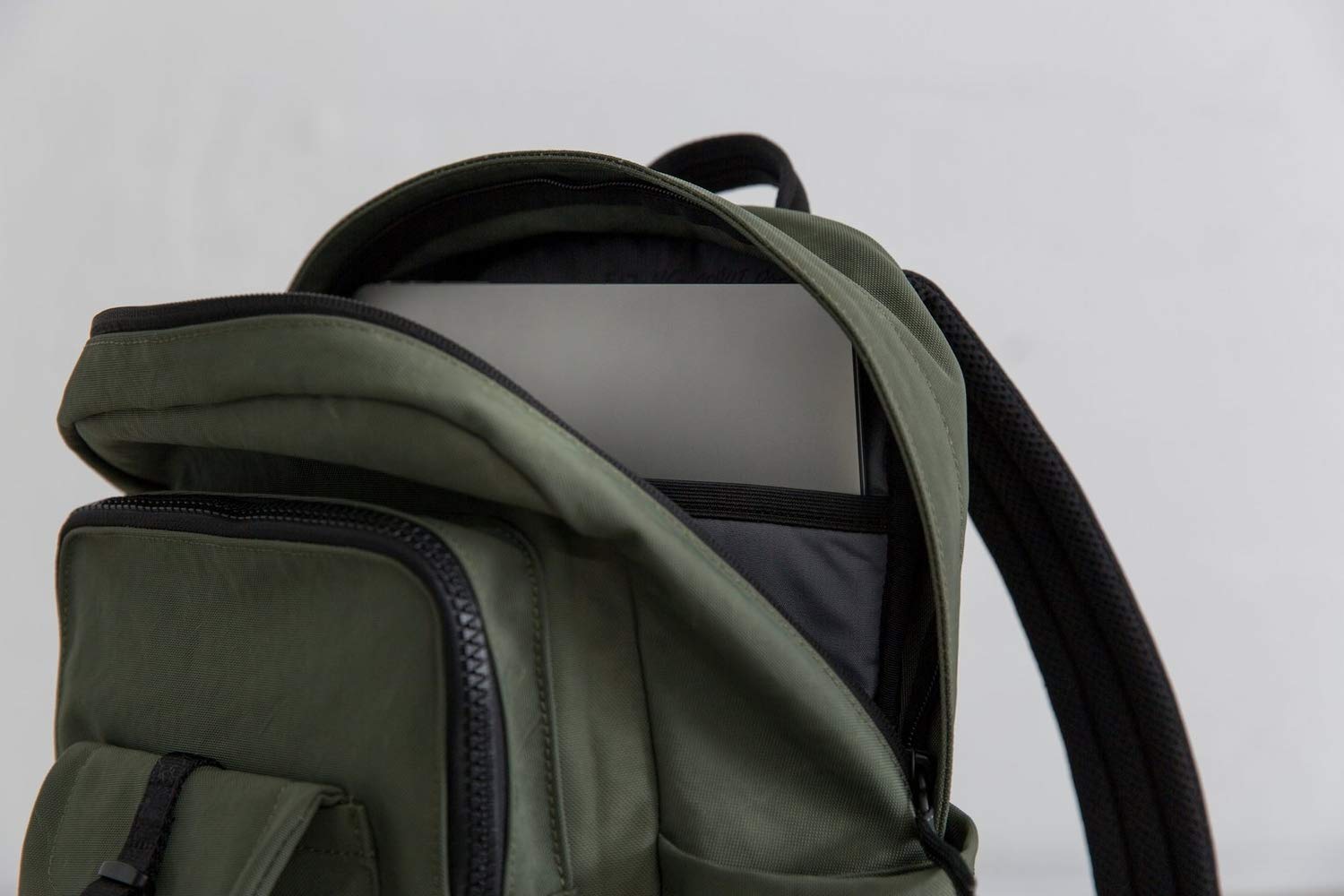 timbuk2 backpack called the recruit Rogue Pack Available with Standard and Limited Edition Features. Timbuk2 Recruit Backpack - YouTube