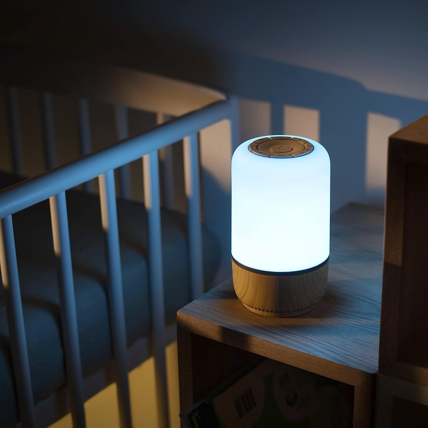 Maxi-Cosi Veilleuse Musicale Soothe, veilleuse bébé intelligente, machine à bruits blancs pour bébé, fait partie de Maxi-Cosi Connected Home, Compatible avec Alexa et Google Assistant