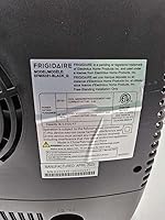 Vista 4 de Frigidaire Retro Mini Beverage/Skincare Cooler Holds 12 cans or 9 liters Black EFMIS351-BK (Renewed)