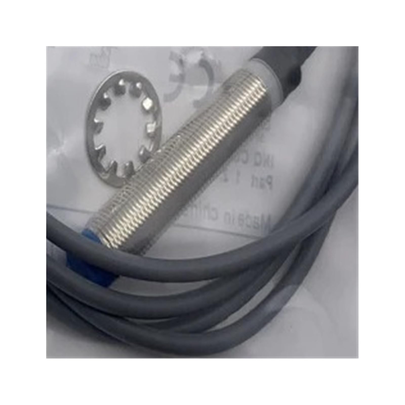 Capteur LR12XCF06DNCY pour stopper les pannes de détection sur vérin
