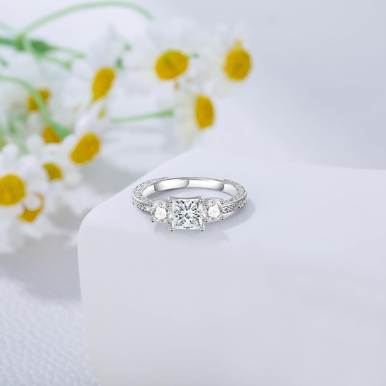 Princess Cut Moissanite Engagement Rings for Women, Three Stone Moissanite Engagement Ring for Women Anniversary, White Gold Princess Cut Wedding Engagement Ring, Customizable 10K Gold/14K Gold/18K Gold/925 Sterling Silver