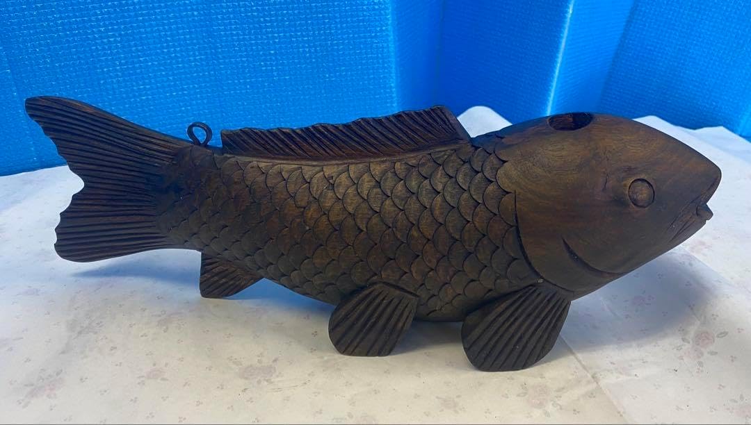 中国美術 乾隆年製 双耳魚紋花瓶 30㎝ 在銘 飾壷 中国古玩 時代物 骨董品 中国美術 乾隆年製 双耳魚紋花瓶 30㎝ 在銘 飾壷