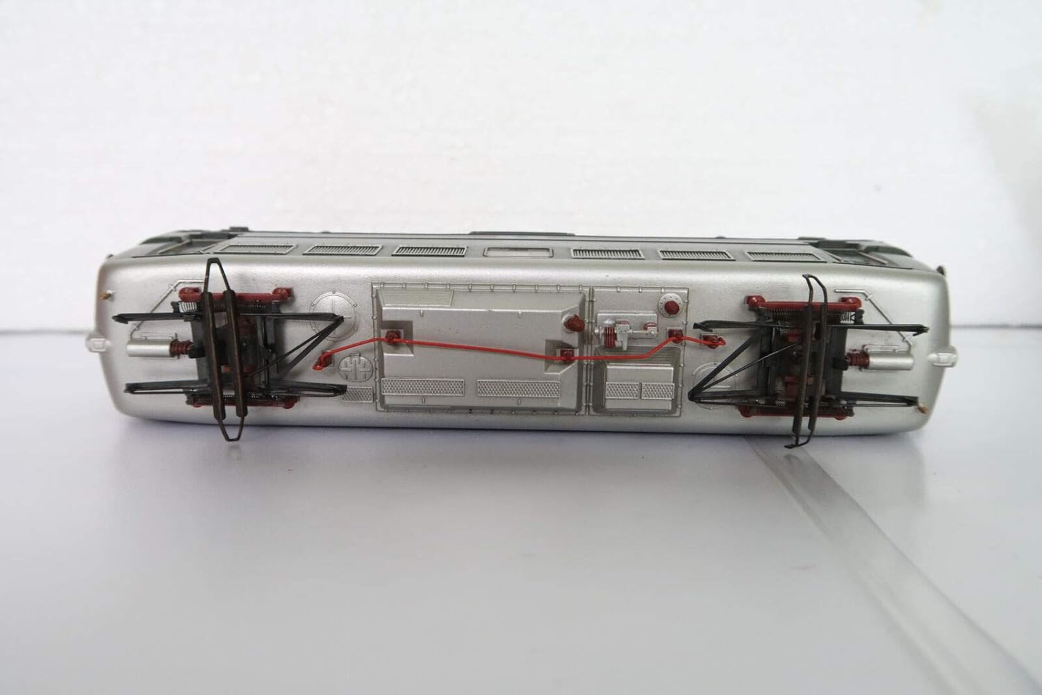 Top-down view of the Marklin HO Digital Electric E-40 Locomotive chassis