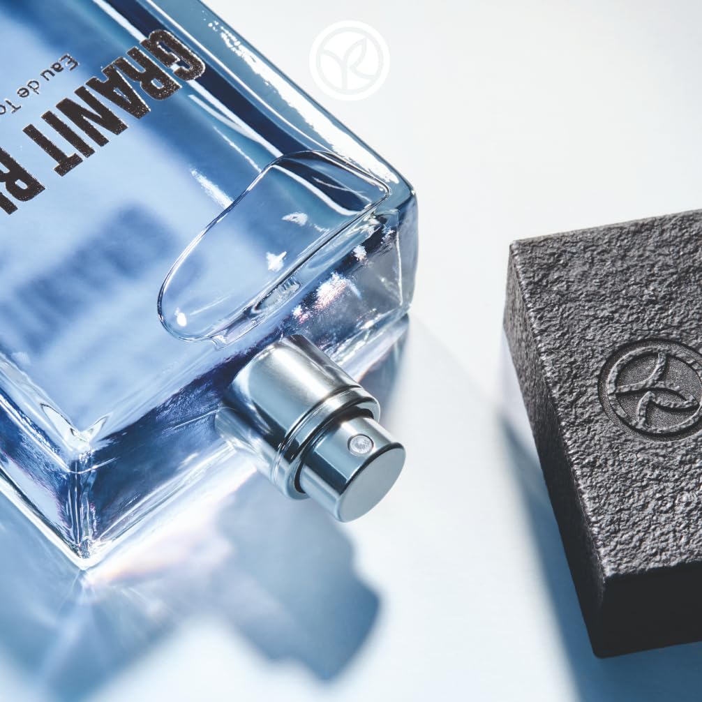 Yves Rocher GRANIT BLEU Eau de Toilette Vaporizzatore 100ml | Bergamotto e alghe della Bretagna - Profumo con note di vetiver di sabbia - regalo per uomo