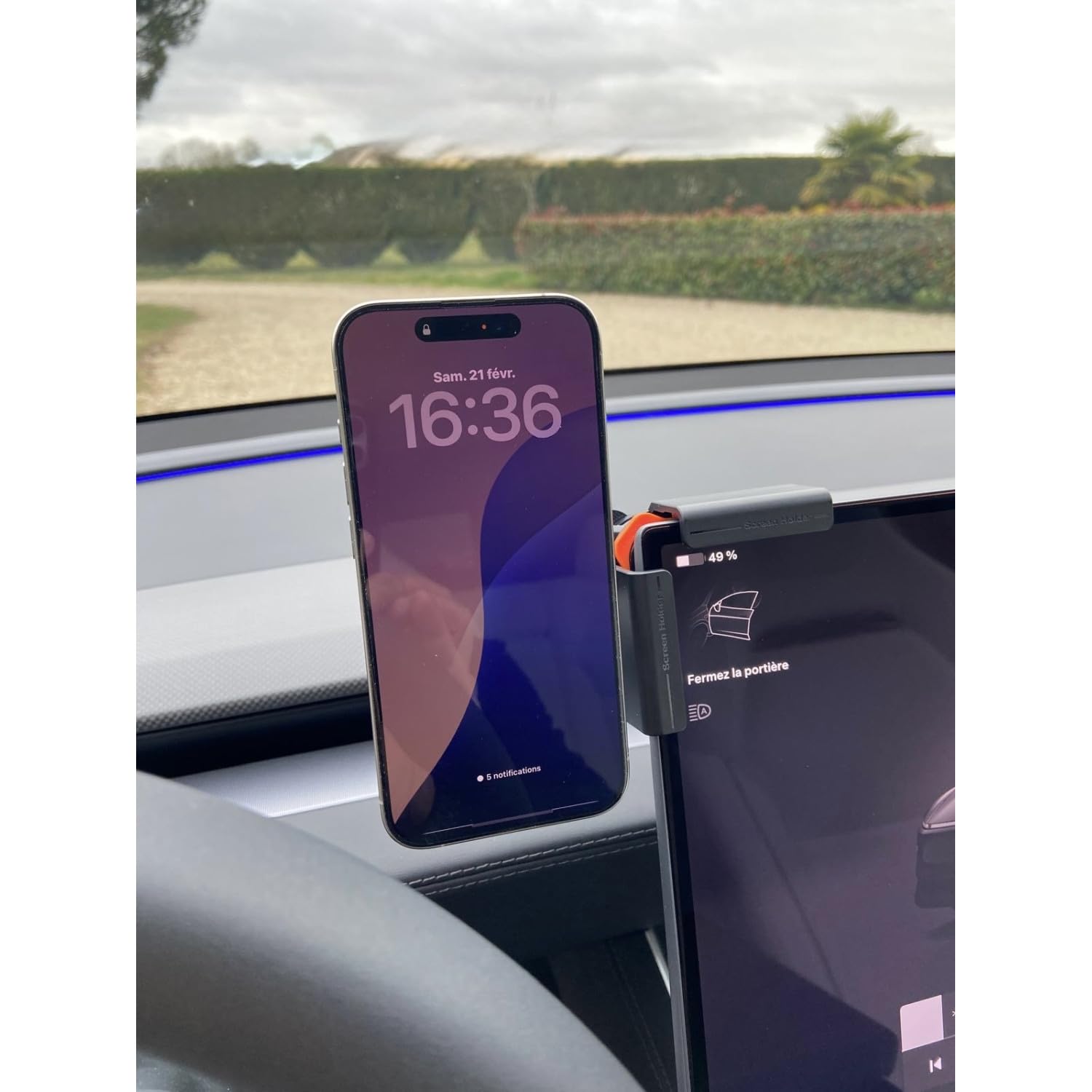 JAYM Tesla Model 3/Y/X/S - Supporto universale per iPhone, Samsung, Android - senza adesivo, anti-caduta, contabili MagSafe e ricarica a induzione