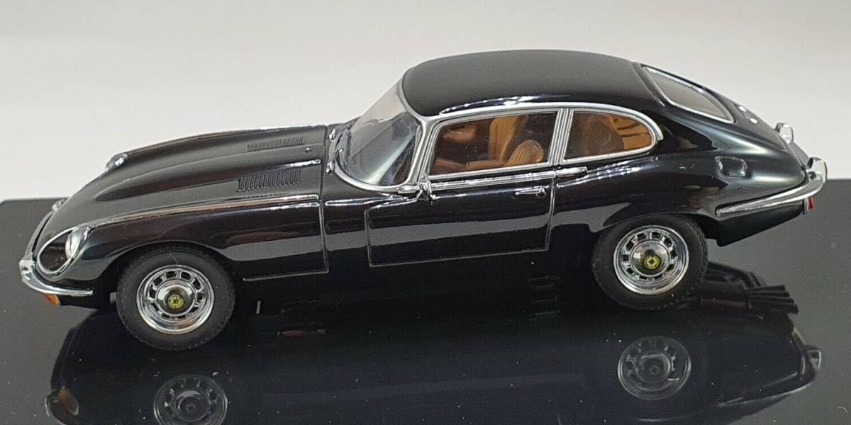 Amazon.co.jp: 超絶 AUTOart 1/43 JAGUAR E-Type 2+2 Coupe 1973