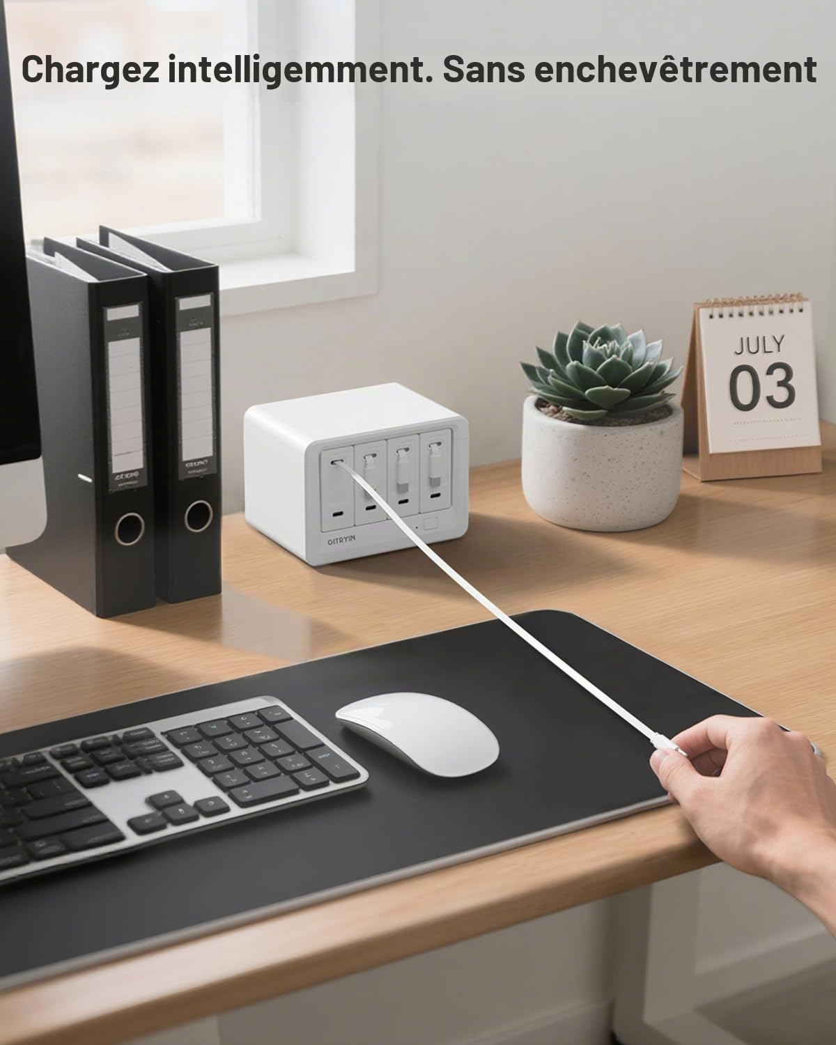 Gitryin Station de chargement de bureau 12 en 1 avec 4 chargeurs muraux rétractables, multiprise USB-C 40W avec 4 AC, 4 USB C, 4 câbles Type-C de 85 cm, rallonge avec protection contre les surtensions