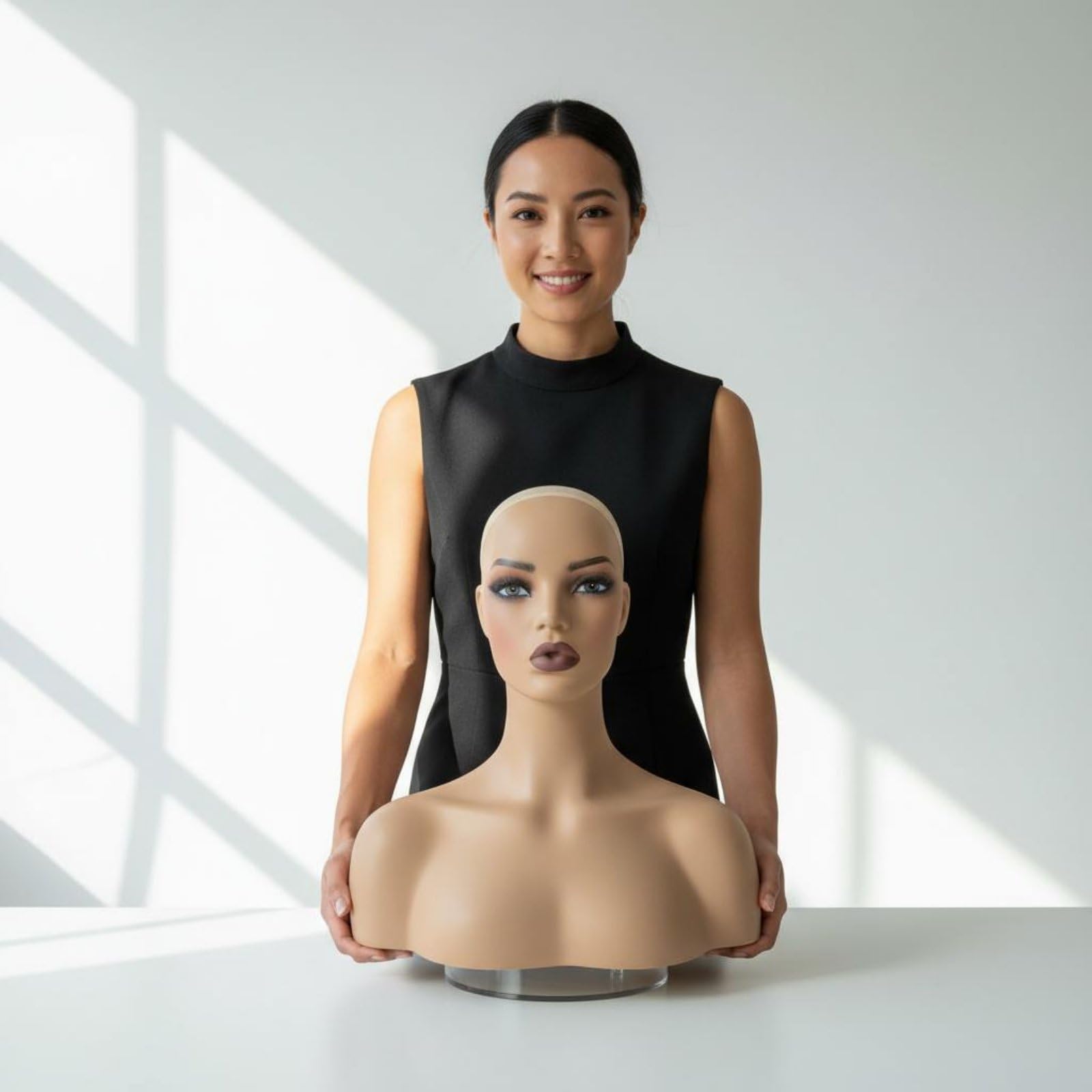 Testa Manichino Donna Testa Manichino Busto Espositore Supporto Parrucca Spalle Larghe PVC con Stabilità per Posa Foto Allestimenti Negozio Laboratori