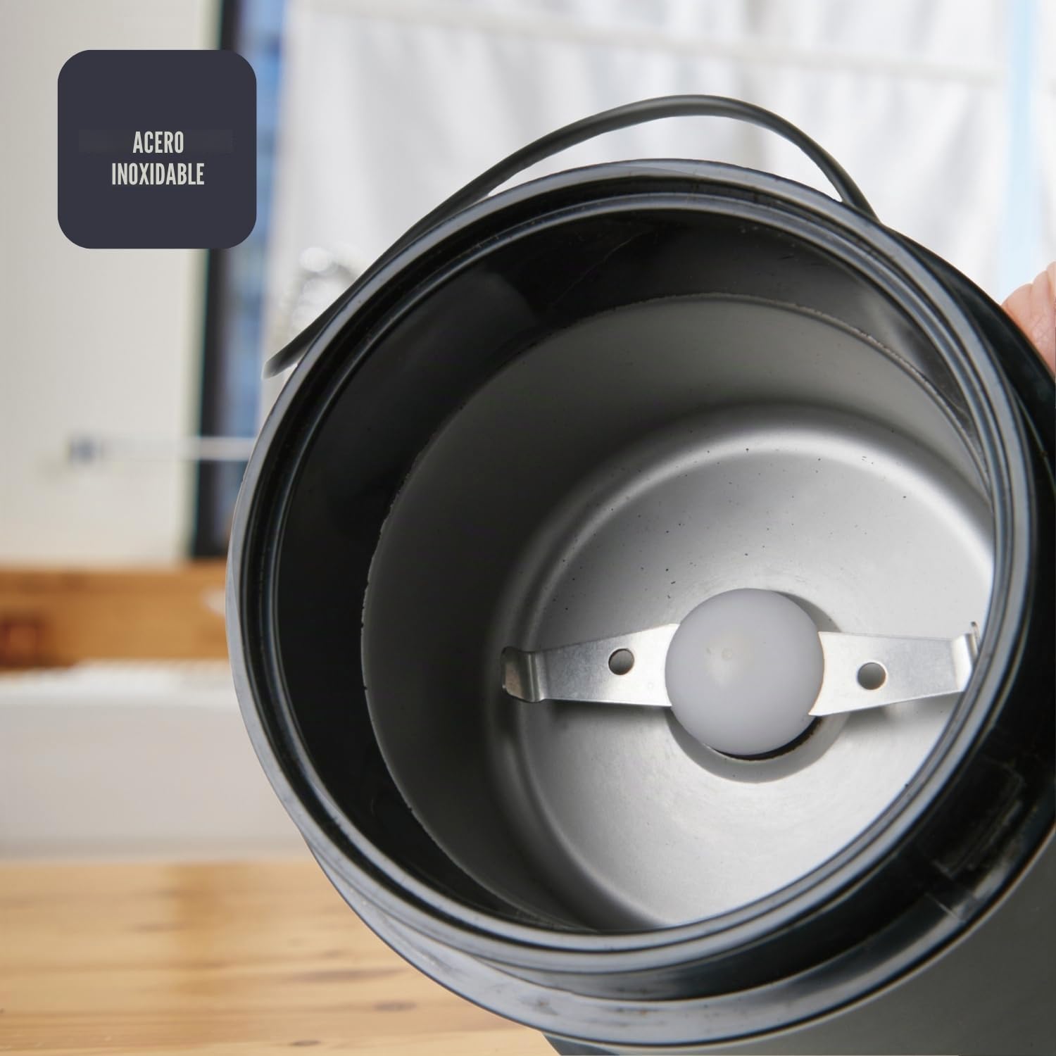 BLACK+DECKER BXCG150E - Molinillo de Café | Eléctrico 150W | 12 Tazas Café | Café y Especias | Depósito Granos 50g | Compacto | Cuchillas y Depósito Acero Inox | Tapa Transparente | Recogecable
