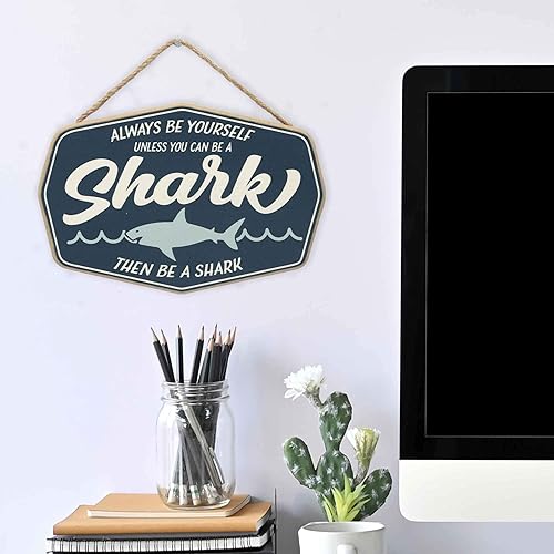 Vista 5 de Be Yourself Unless You Can Be a Shark Hanging Wood Wall Decor - Fun Shark Sign for Home Decorating Azul marino