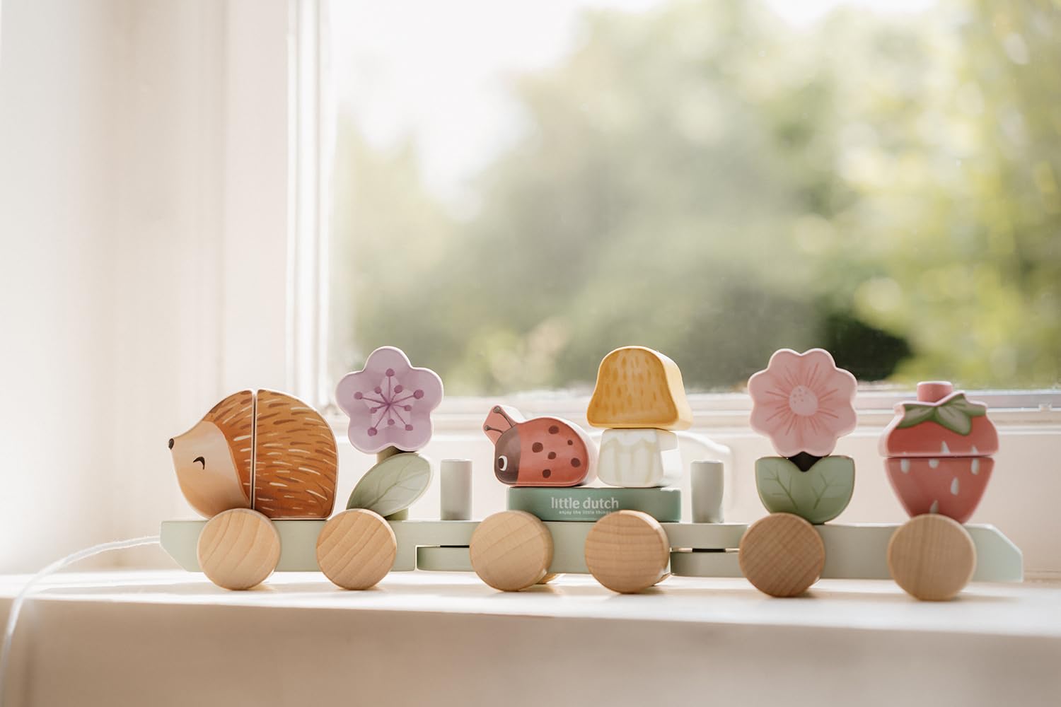 Little Dutch 7335 FSC Holz Eisenbahn Zug mit Steck-Formen - Fairy Garden