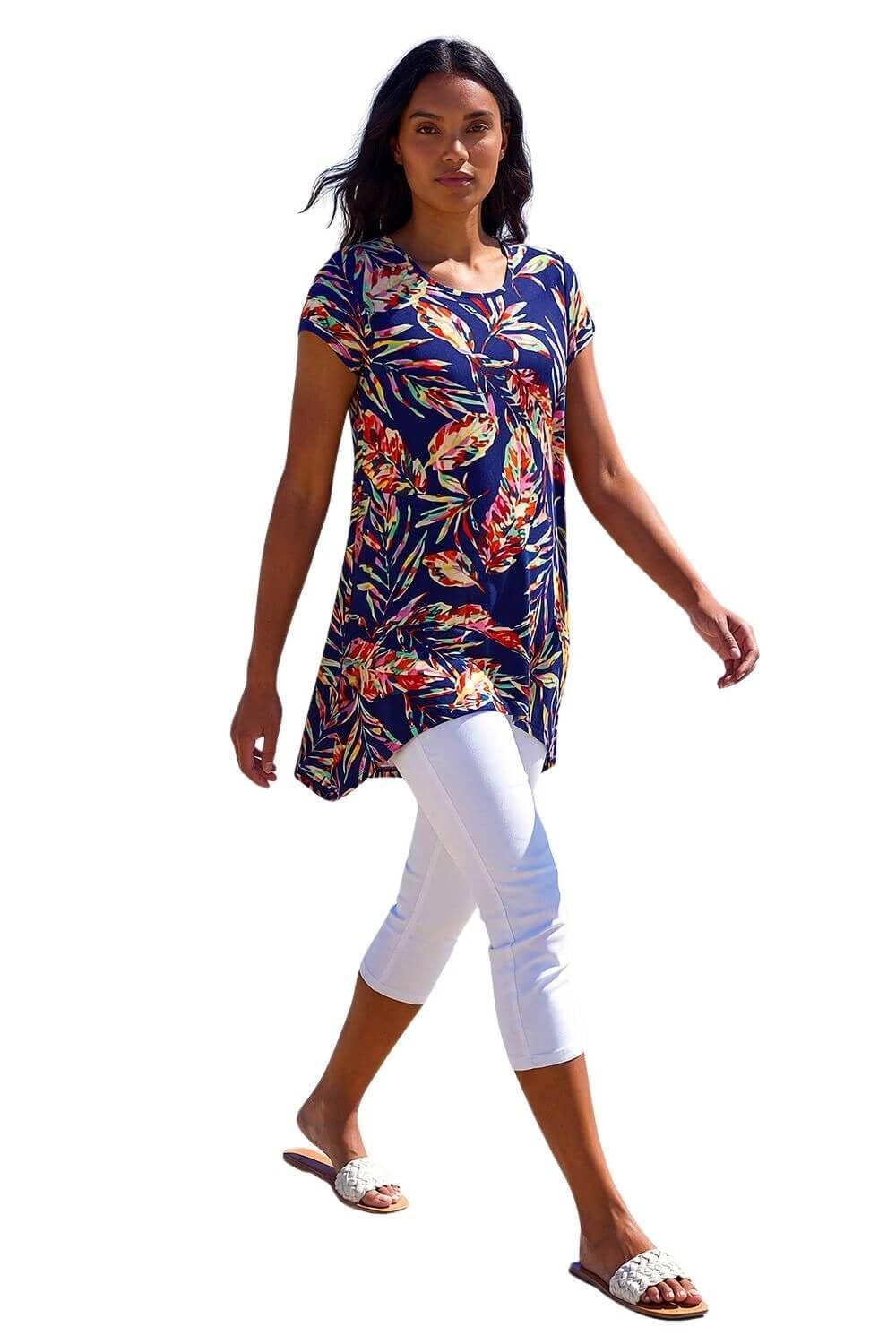 Roman Women's Navy Leaf Print Hanky Hem Tunic Top In Size 14