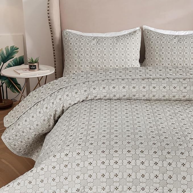 Image of BSB HOME Solid 100% Cotton Multi-Needle Quilted Ultrasonic Bedcover Set - 280 TC, Soft & Lightweight, King Size /Double (90x100 in /228X254 cm), Coverlet with 2 Pillow Cases (Creamy Beige)