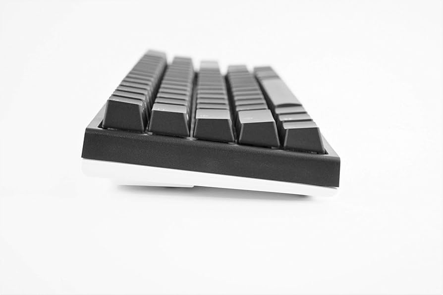 Amazon.co.jp: DUCKY ゲーミングキーボード One 2 SF RGB 65% 静音赤軸 Amazon.co.jp: DUCKY ゲーミングキーボード One 2 SF RGB 65% 静音赤軸