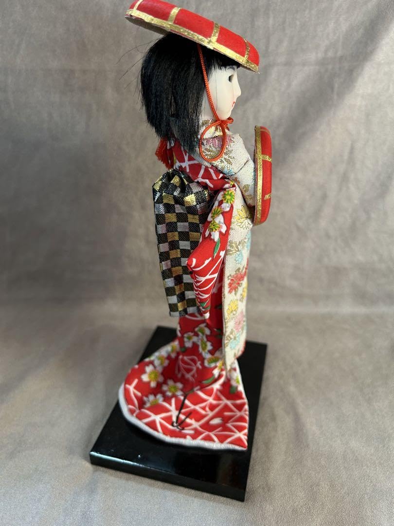 (Japanese dolls)日本人形 Amazon.co.jp: 日本人形 ドール人形 japan souvenir 博多人形