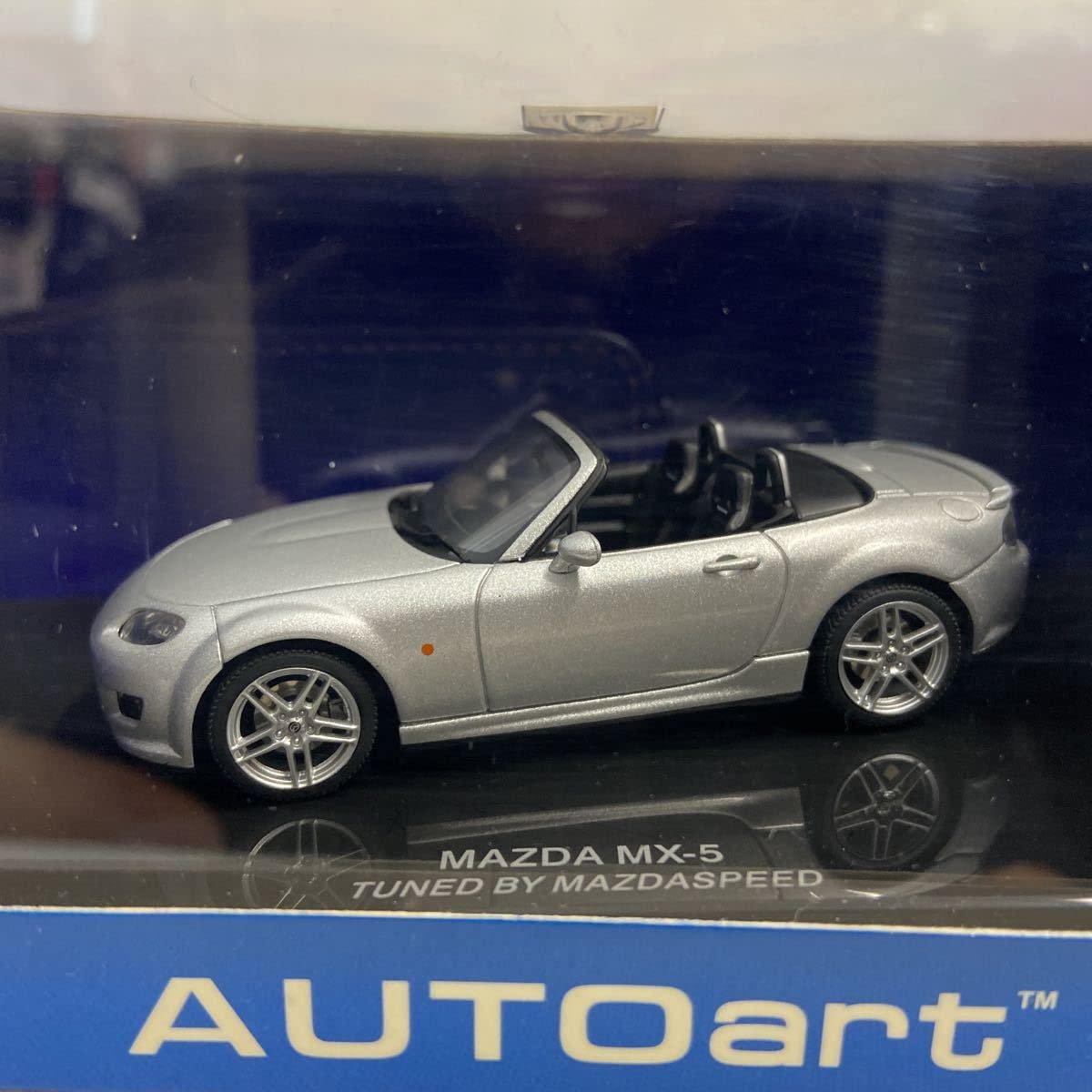 オートアート 1/18 マツダスピード MX-5 ROADSTER Amazon | AUTOart 1/43 MAZDA MX-5 TUNED BY MAZDASPEED RHD オート