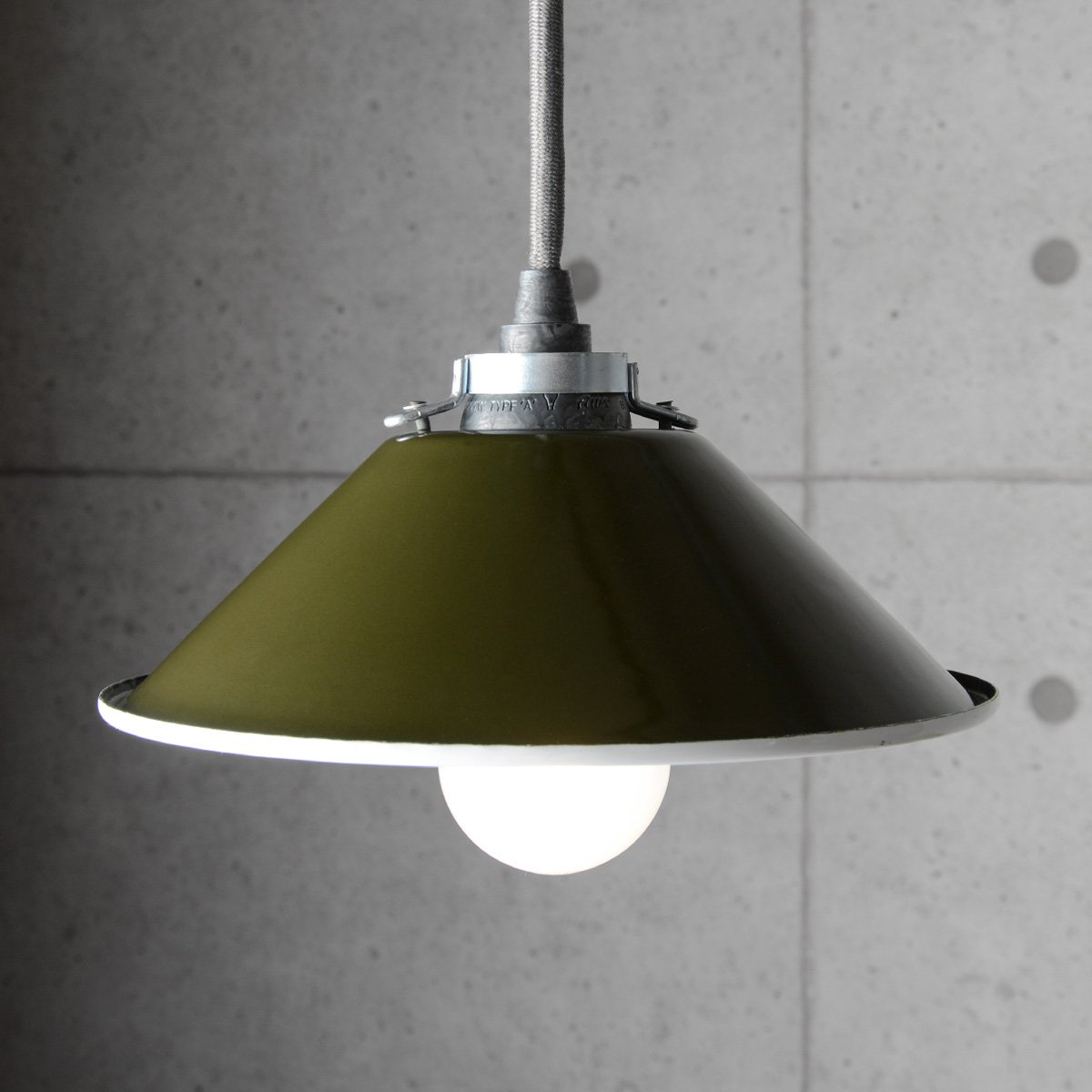 Amazon.co.jp: 実物 米軍 REFLECTOR, LIGHT ランプシェード(OD) 実物 