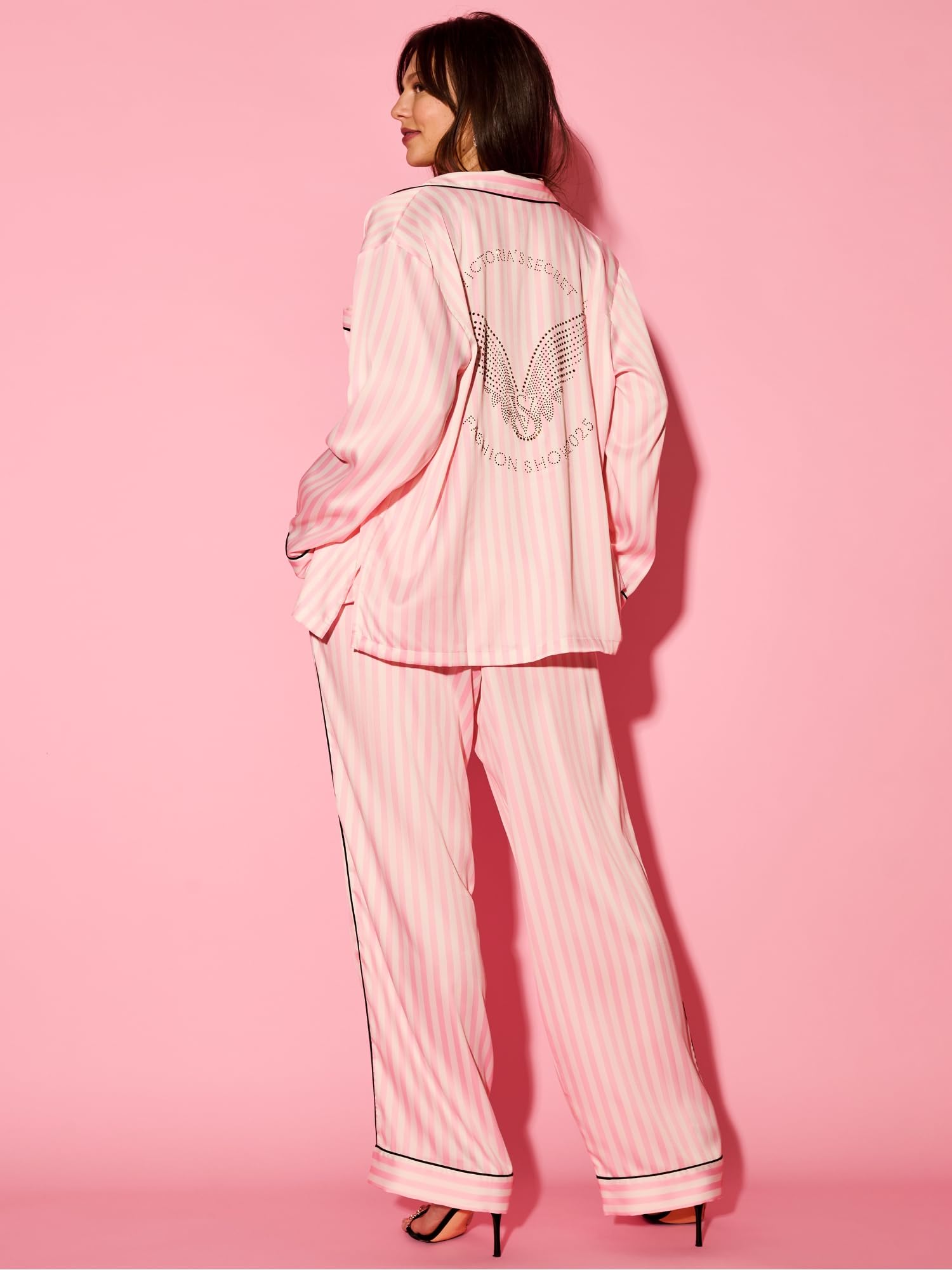 新品未使用Victoria's Secret バスローブ s➕セットアップ➕プラ バスローブ Victoria's Secret(ヴィクトリアズシークレット