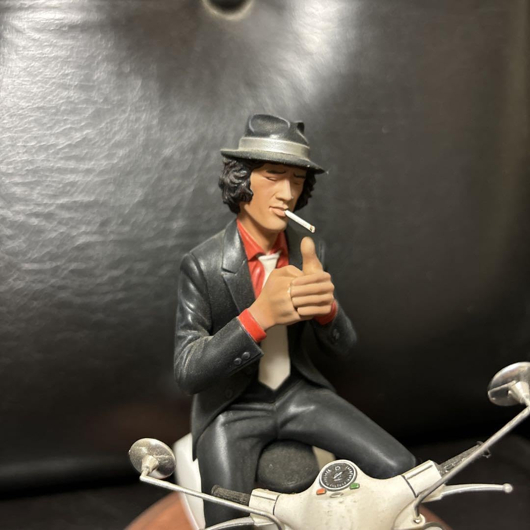 探偵物語 松田優作　工藤俊作 1/6フィギュア MEDICOM TOY - UU 松田優作 a.k.a. 工藤俊作 （青シャツVer.）