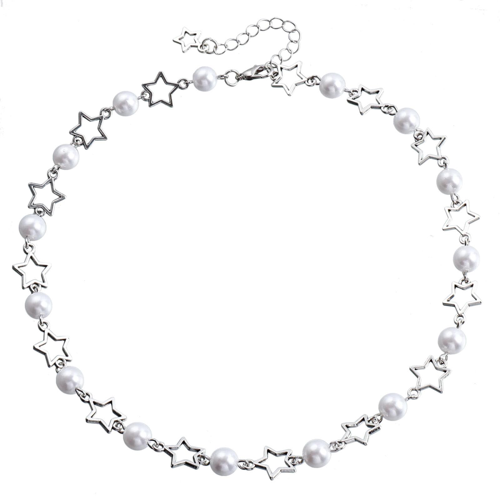 Collier perles noires Saint-Valentin : le cadeau tendance et cool idéal