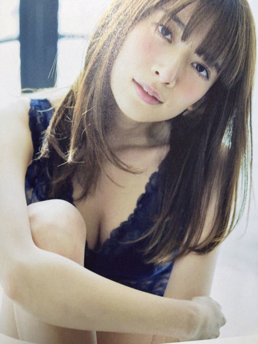Amazon.co.jp: 橋本奈々未乃木坂46 2nd写真集「2017」 : おもちゃ