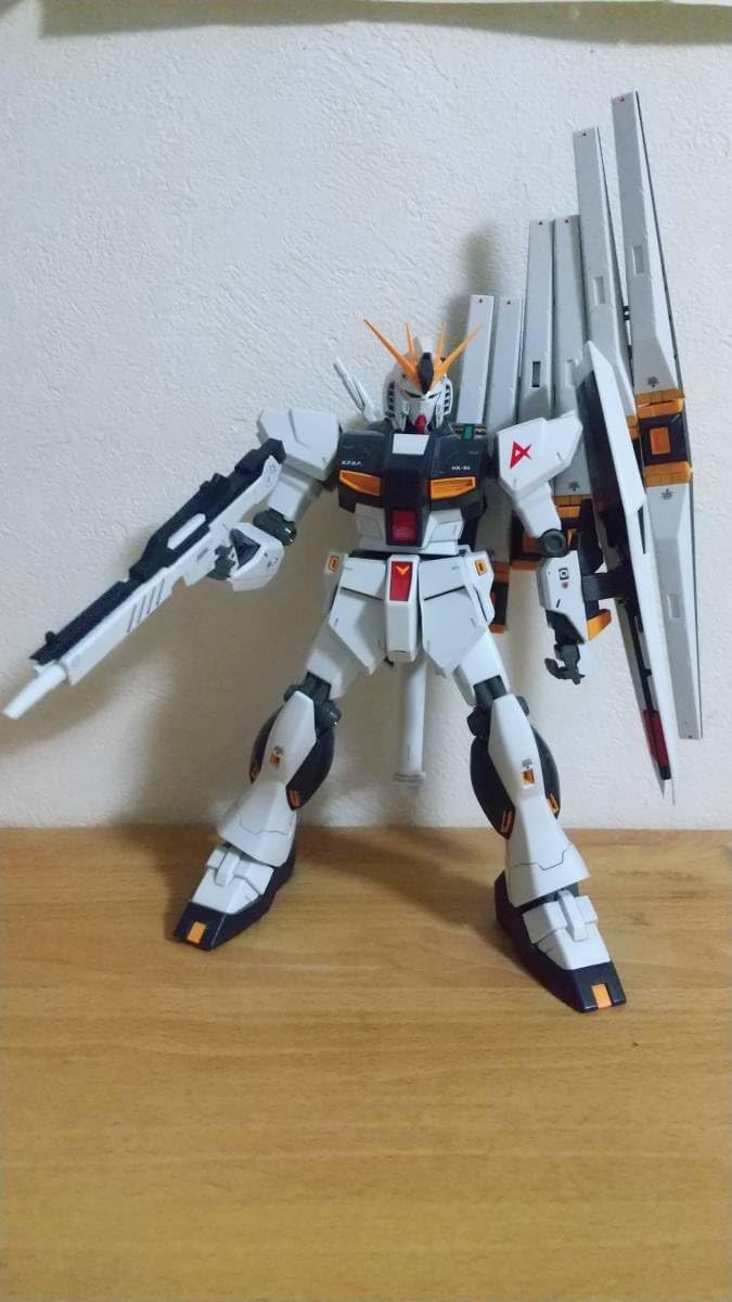 地球連邦軍 ニュータイプ専用モビルスーツ RX-93-ν2「hiニュー