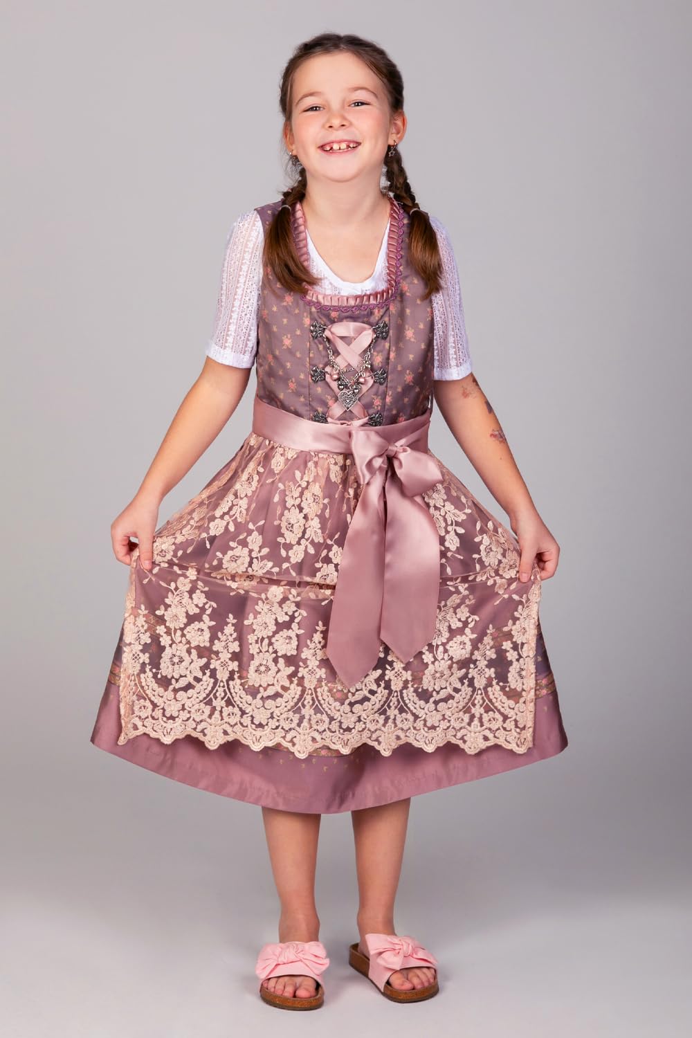 Edelnice Trachtenmode Kinder Dirndl Madeleine 3-TLG. inkl. Bluse, Schürze und Charivari