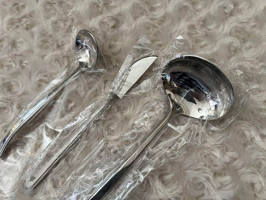 ラッキーウッド　カトラリーセット　ロマンス　ディナーセット〈53本セット〉 Amazon | ラッキーウッド カトラリーセット ロマンス ディナー