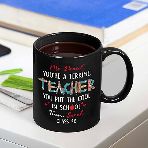Miniatura 3 de Taza de café negra con texto en inglés "You're A Terrific Teacher You Put The Cool In School" de 11 onzas y 15 onzas, taza de café personalizada