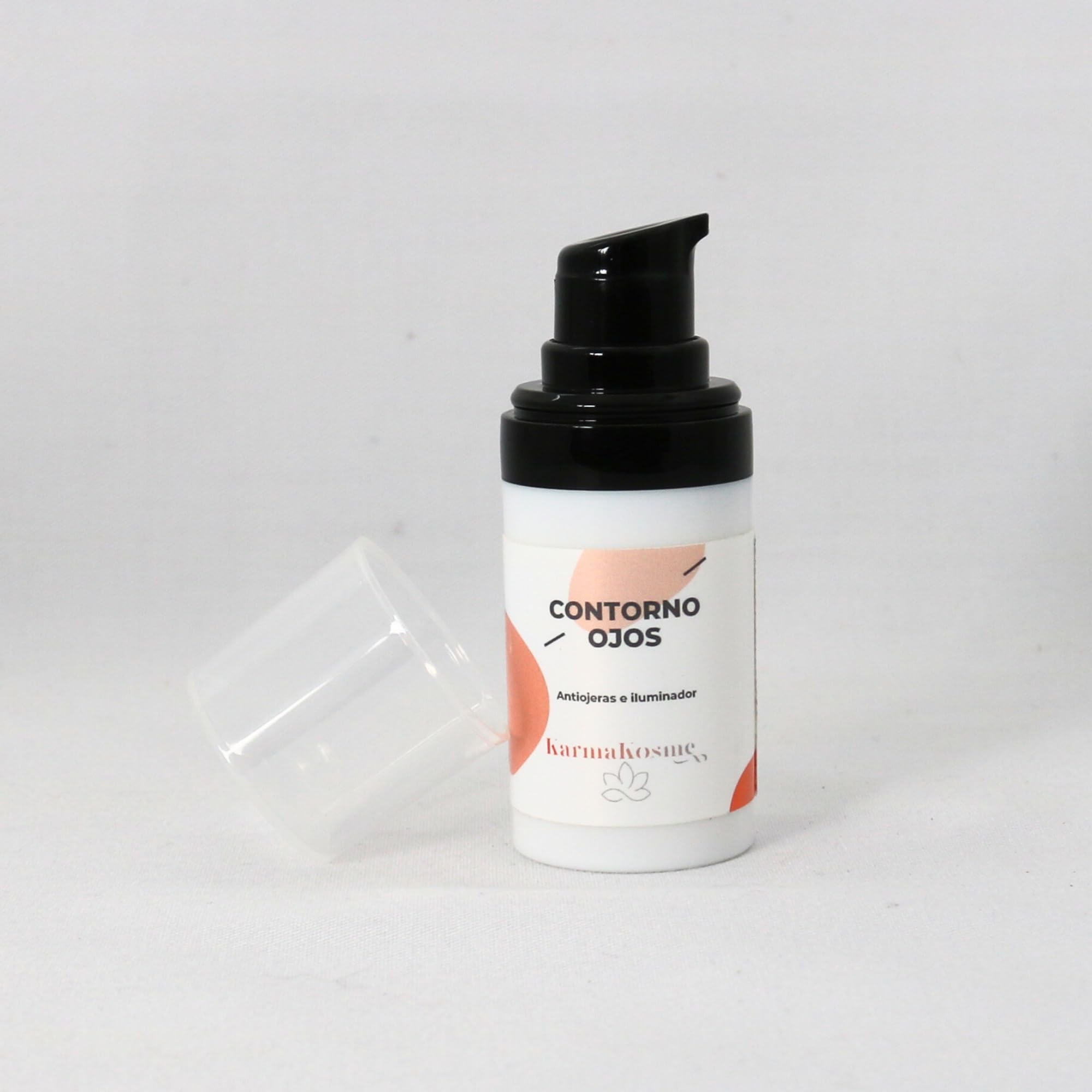 Crema del contorno de ojos con ácido hialurónico hidratación profunda y firmeza, vitamina K y C para reducir signos de fatiga y ojeras. Vitaminas Antioxidantes para una mirada radiante e iluminada.