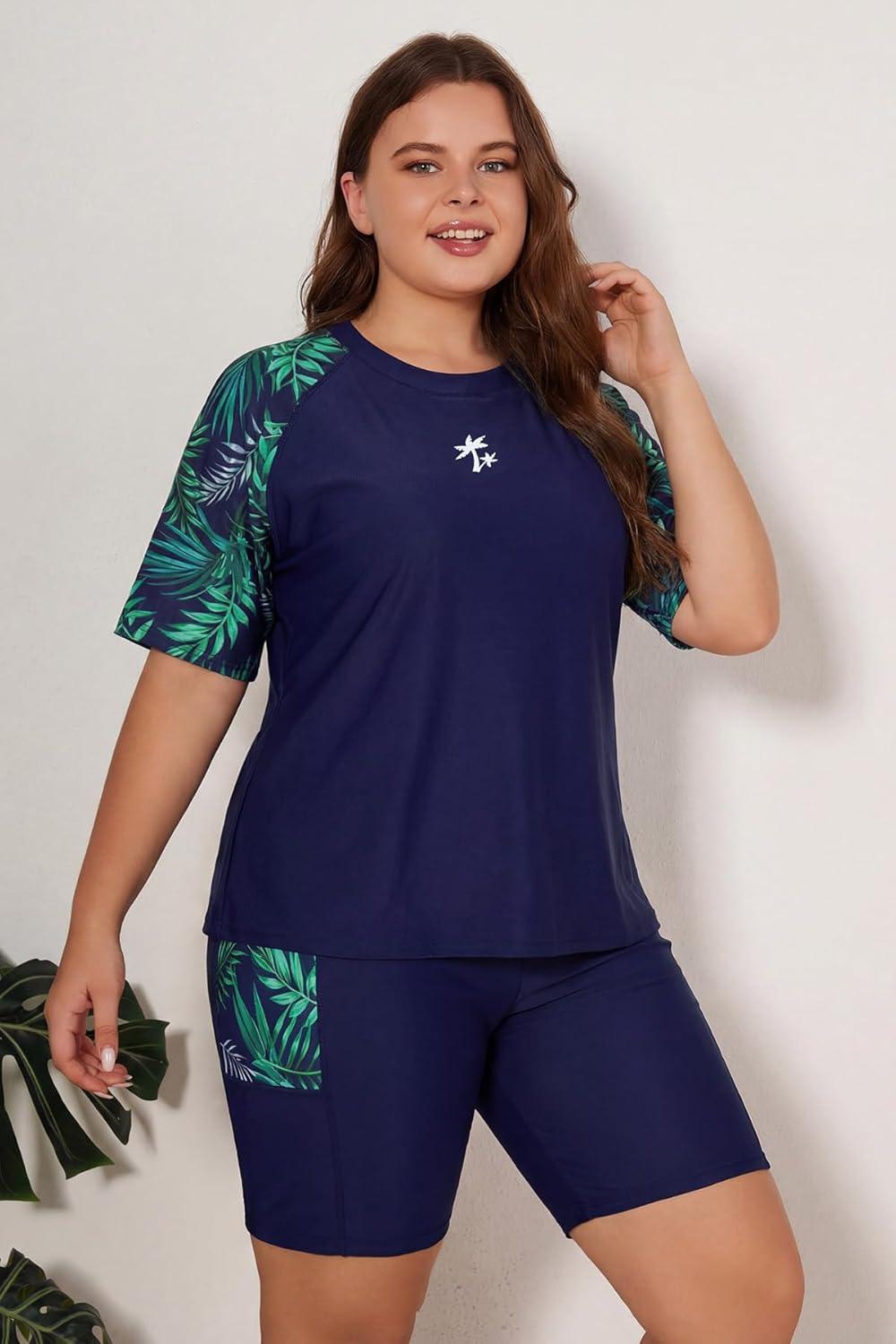 SHEKINI Women Two Piece Rash Guard Plus Size Short Sleeve Swimsuit Shirt with Build in Bra UPF 50+ Bathing Suit Boyshort