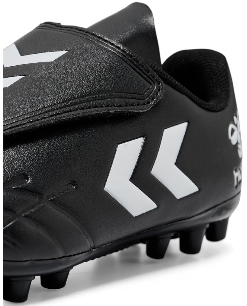 hummel Hattrick MG JR 217580-2042 dziecięce buty piłkarskie z zapięciem na rzepy, czarne