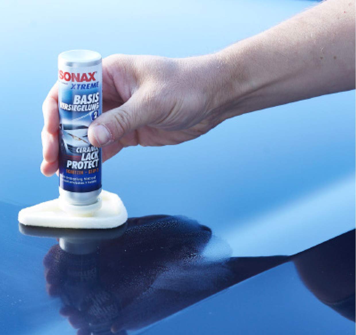 SONAX XTREME Ceramic LackProtect (240 ml) wytrzymała 9-miesięczna powłoka ceramiczna do lakieru samochodowego, efekt połysku i perlenia, ułatwia czyszczenie | nr art. 02479410