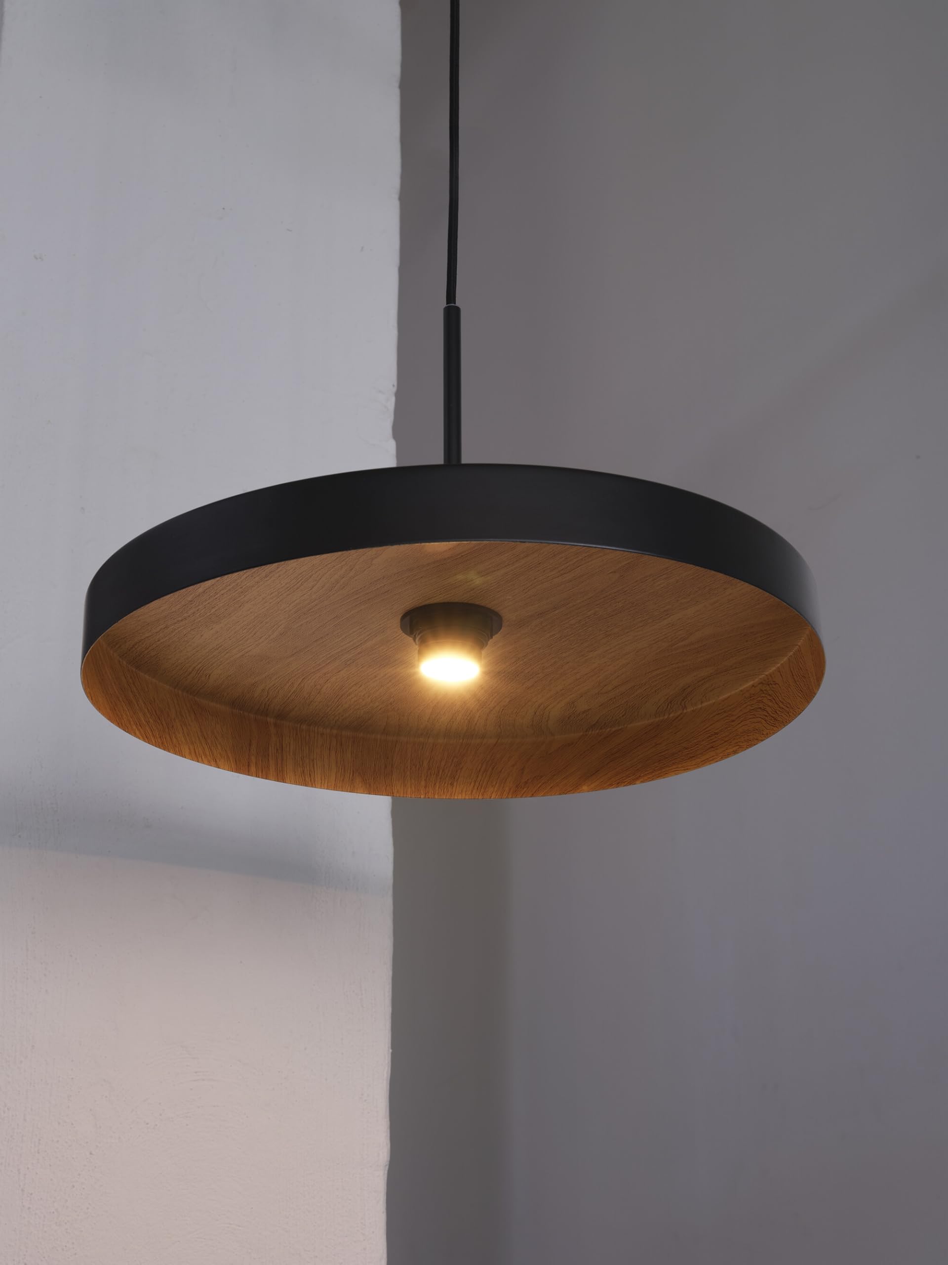 OSRAM Flat Lamp, lámpara LED ultra-compacta y plana con casquillo E27,