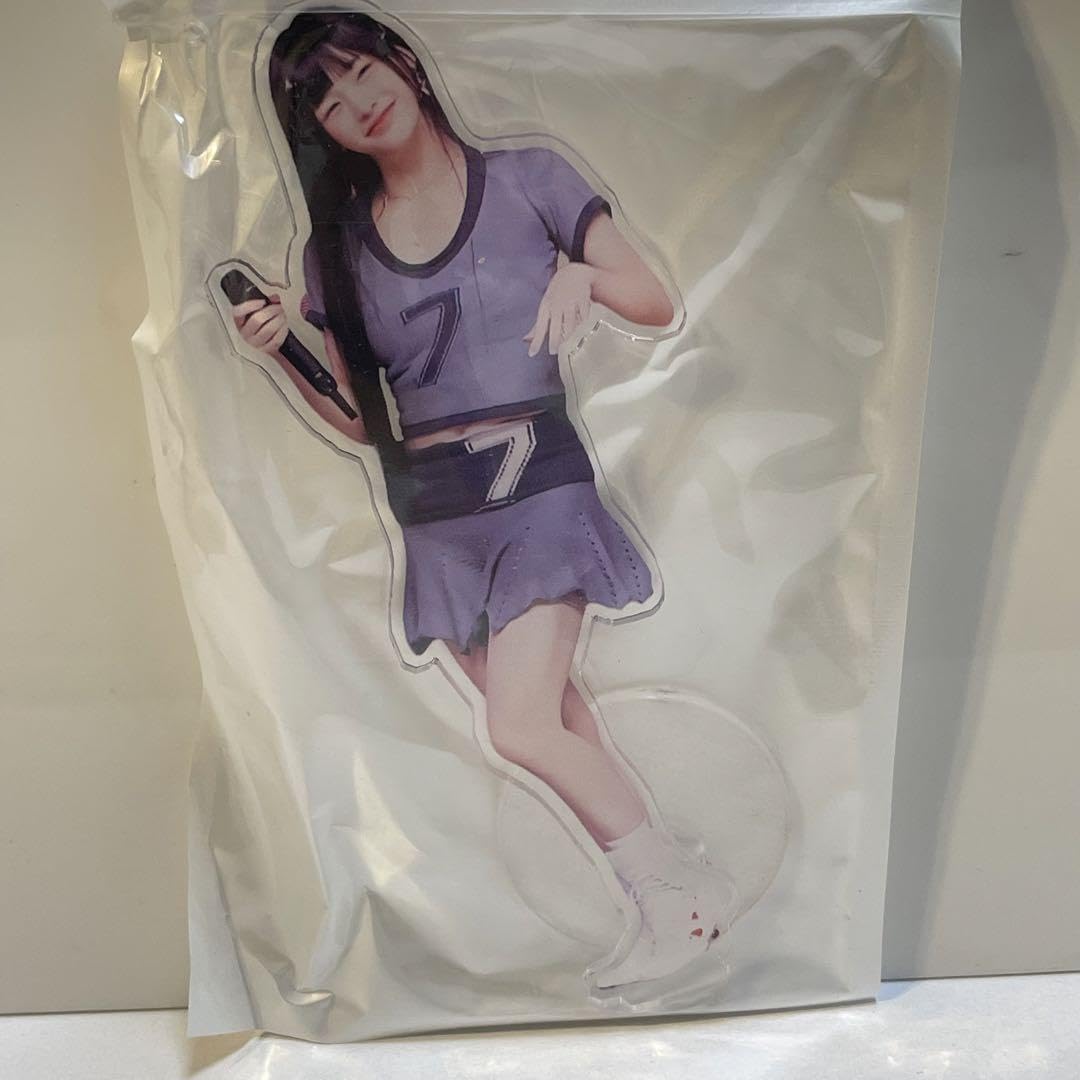 Amazon.co.jp: ILLIT アイリット イロハ アクリルスタンド Amazon.co.jp: ILLIT アイリット イロハ アクリルスタンド