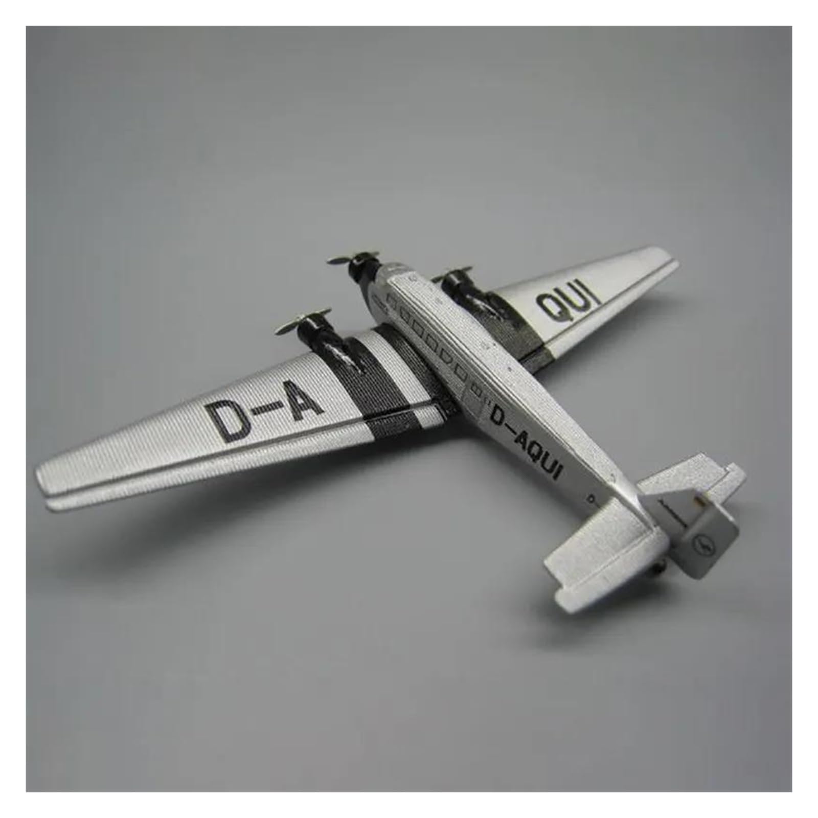 Avión de transporte JU-52 réplica 1/250 para decoración de despachos y salas de estar de aviación 7