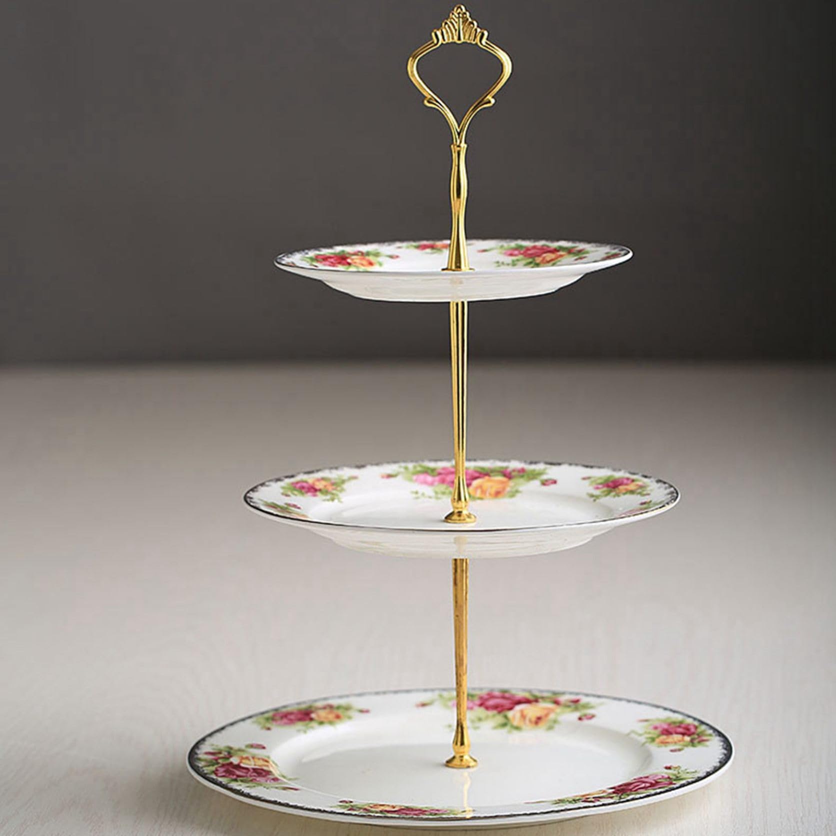 ボーンチャイナ　花柄　アフタヌーンティーセット　ケーキスタンド Amazon｜ヨーロッパ式 ケーキディスプレイスタンド 花柄 陶磁器 3段