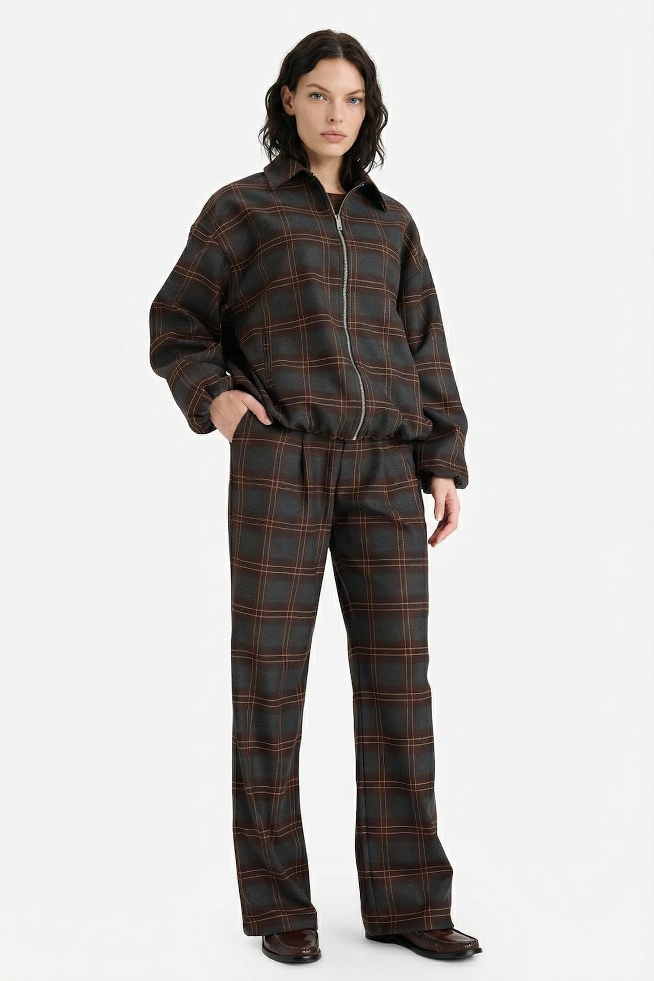 DeFacto Wide Leg Çift Cepli Normal Bel Düz Paça Kareli Pantolon G8259AX25WN