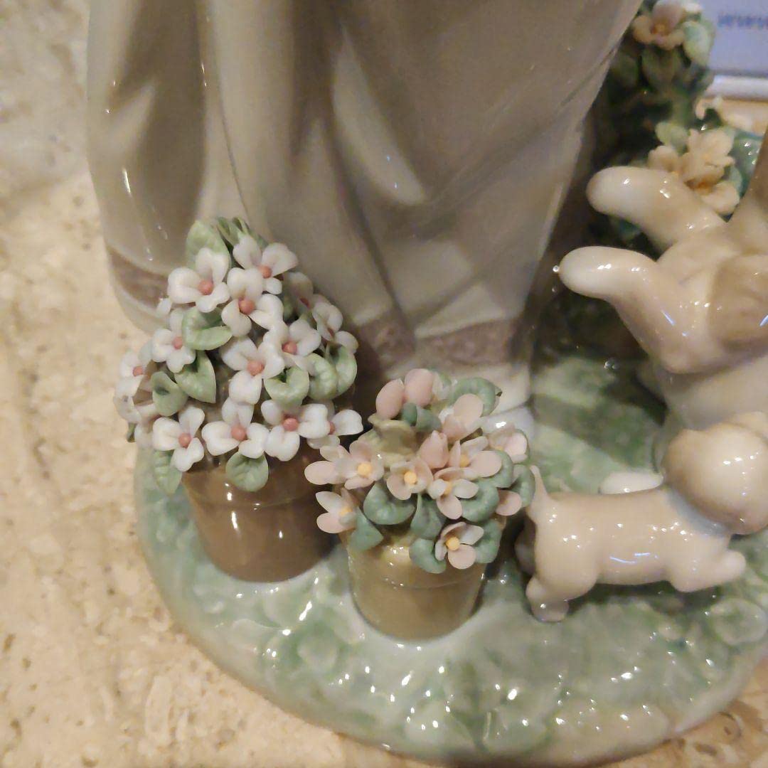 Amazon.co.jp: LLADRO LADRO Ceramic Figurine A ROMP IN THE