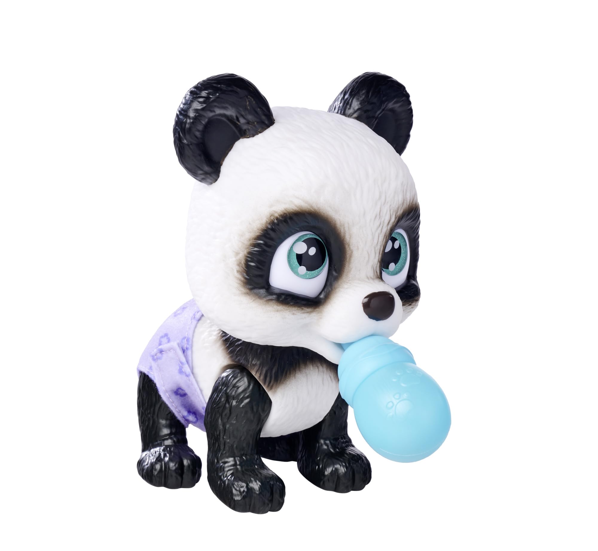 PAMPER PETZ 105950054 Panda z pieluszkowego gangu siusiający zwierzaczek z akcesoriami niespodziankami, pije i i siusia w pieluszkę, 15cm