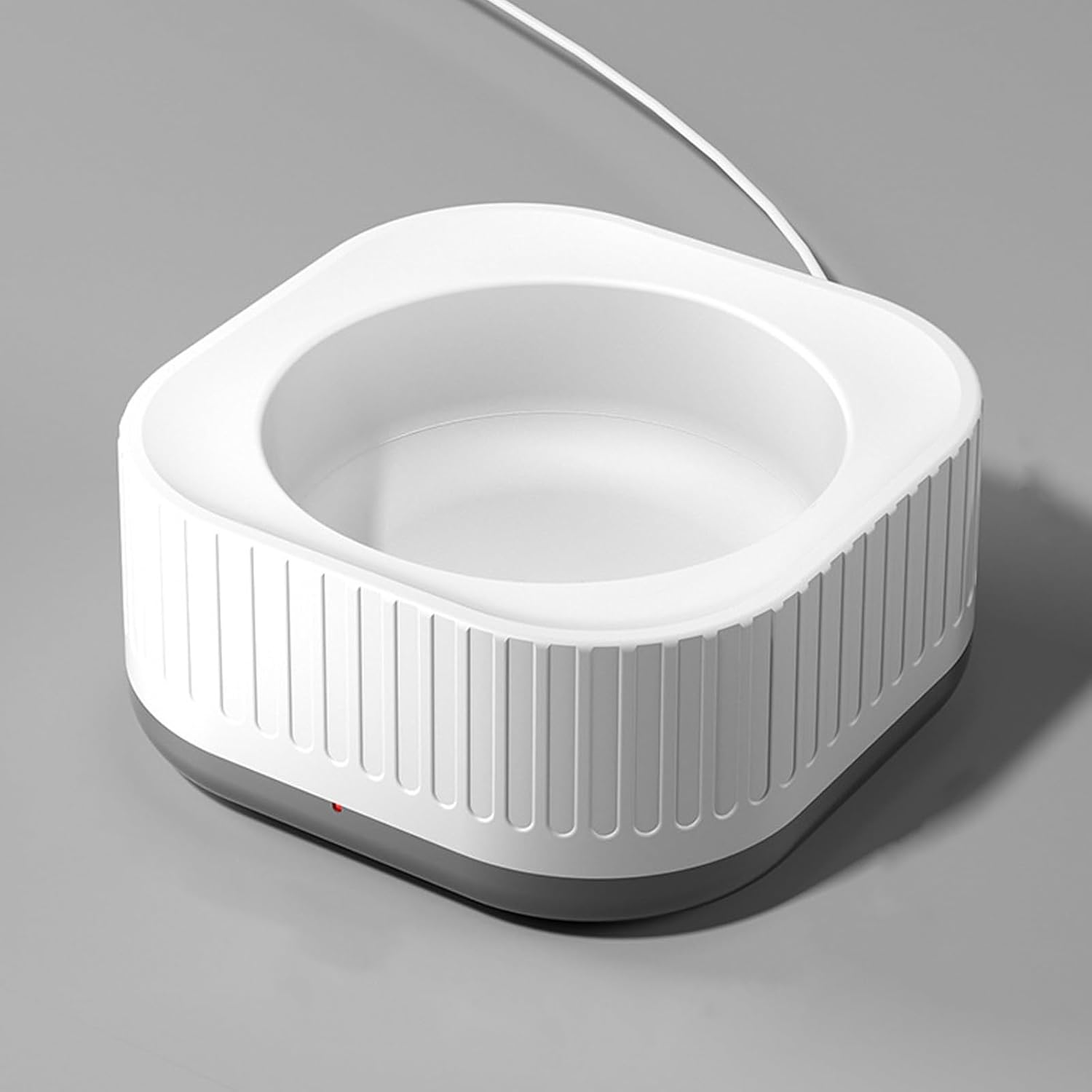 Heated Water Bowl, Thermostatic Control, Weatherproof, Anti-Spill, Energy-Efficient, Easy-Clean, Automatic Warming Water Dish, Electric Cat Waterer for Pets(Plastic Yellow White)