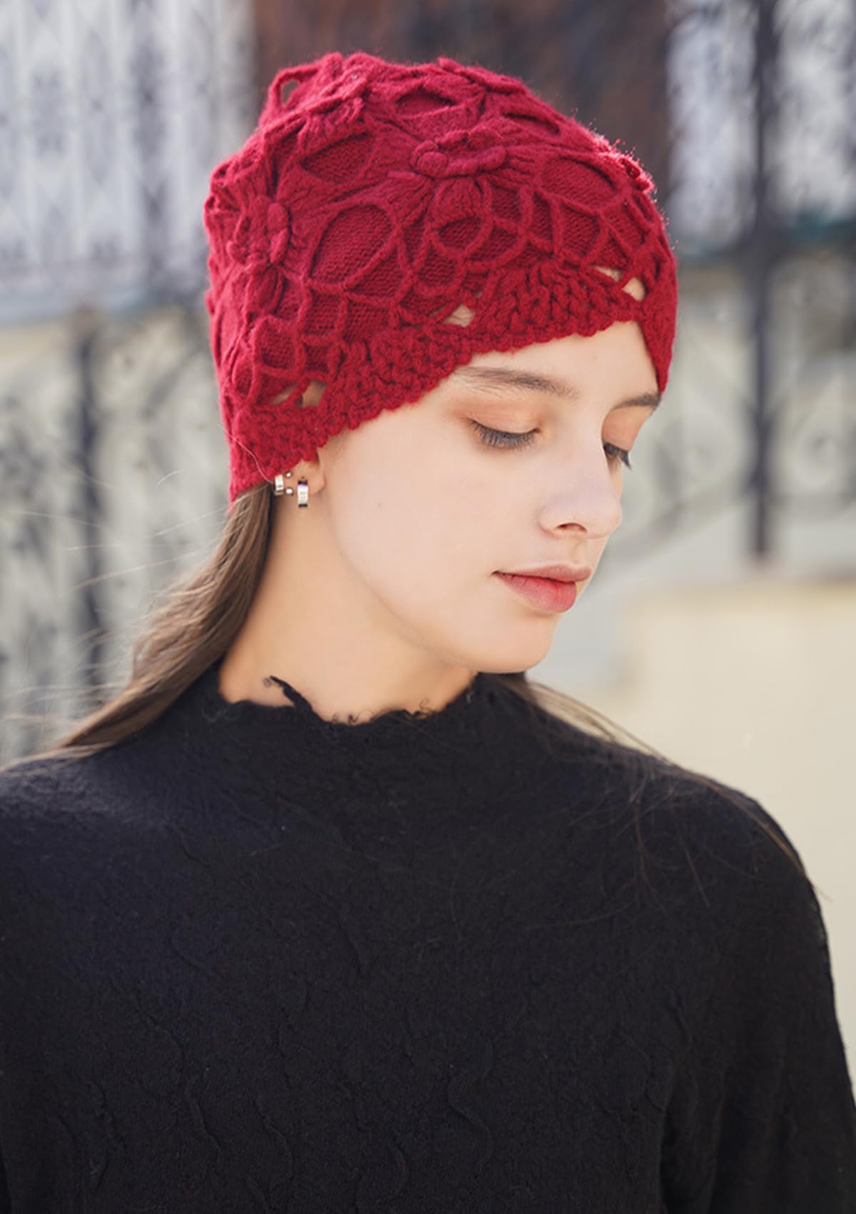 YUONNY Handgemachte Gehäkelte Beanie Mütze für Frauen Mädchen, 100% Kaschmir Doppellagige Ausgehöhlte Gestrickt Blumenmütze, Damen Weiche Warme Strickmütze, Mode Leichte Herbst Winter Hut Mütze Red F
