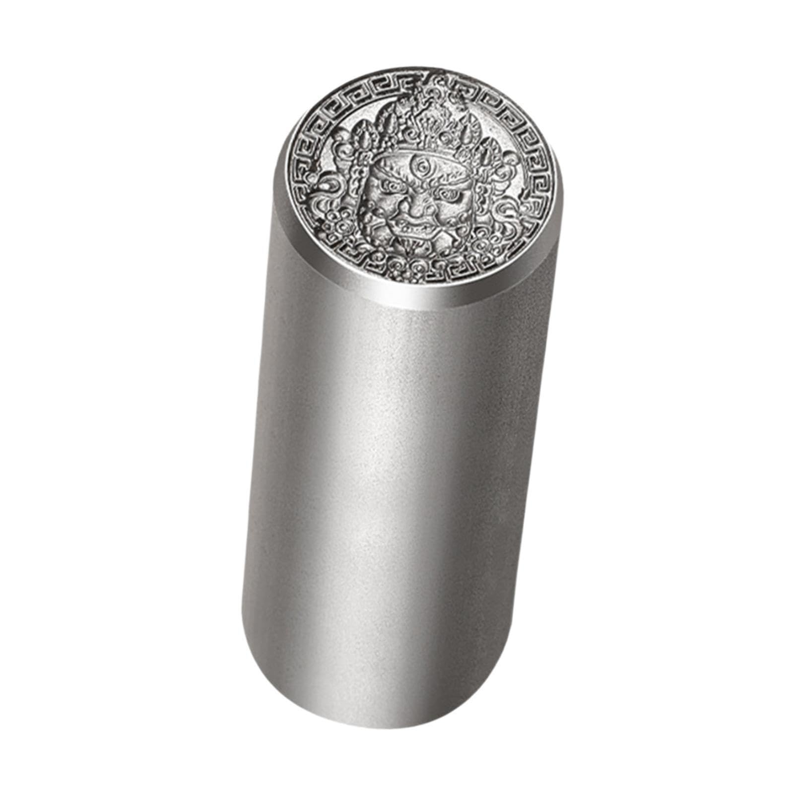 Troquel de sello Dios de la Riqueza, esencial para la fabricación joyas, para un estampado detallado. Características del sello Dios Riqueza: Herramienta estampado con patrones