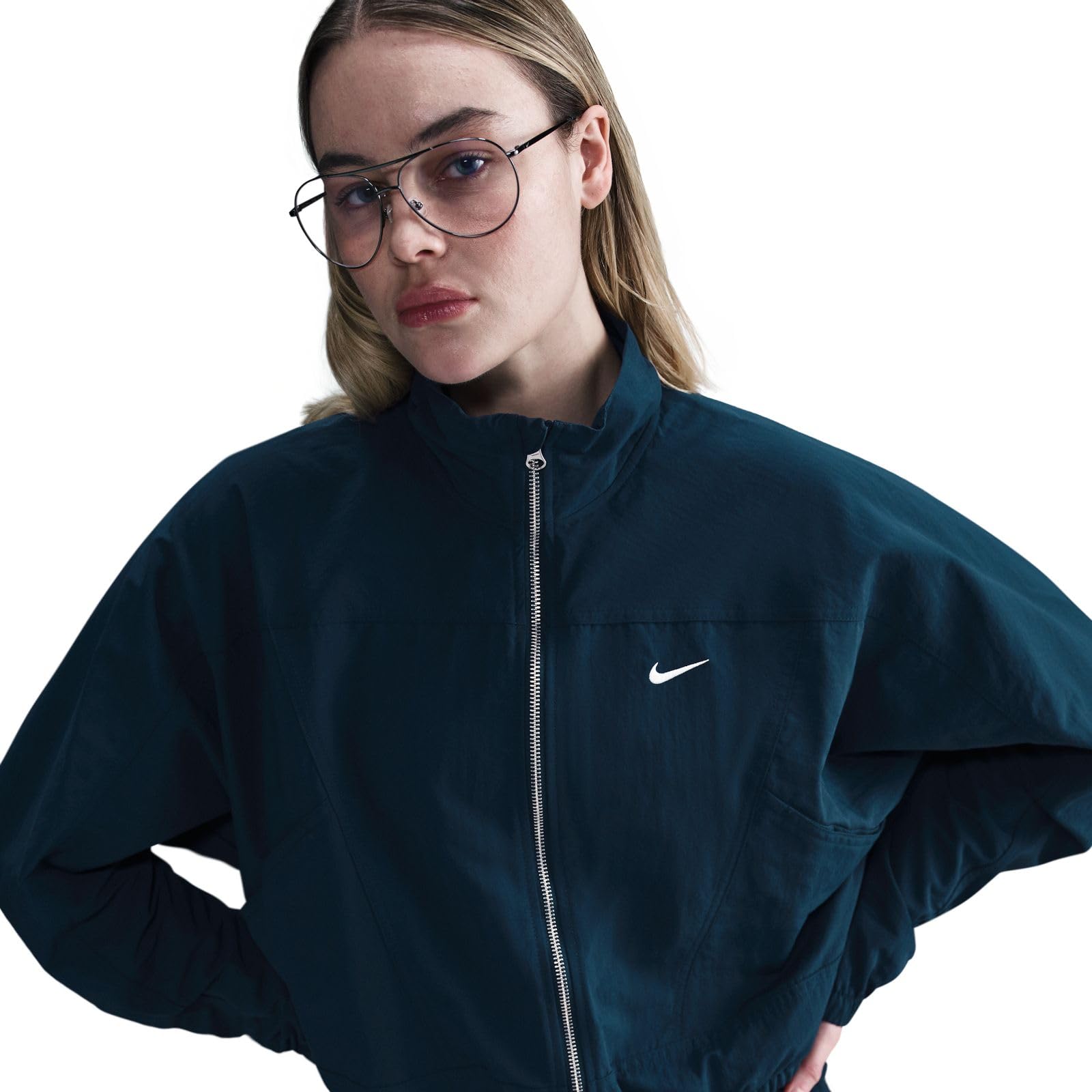 Nike Sportswear Everything Wovens Repel-Jacke mit UV-Schutz für Damen, HJ0999