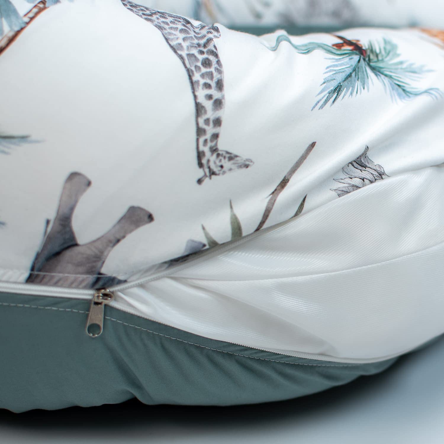 Sevira Kids – Cojín de lactancia ergonómico + funda Safari Made in France