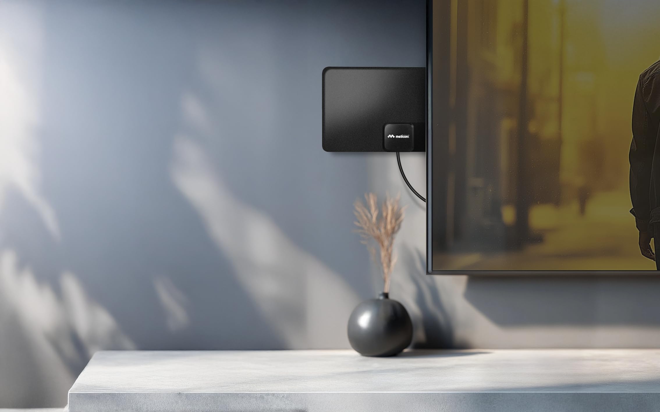 Meliconi Antenna TV Easy Fit, Amplificata, Ultra Slim, Compatibile DVB-T2 HEVC, DVB-T, DAB+, Filtro 4G/5G, Alimentazione USB 5V, Facile Installazione con Biadesivi Inclusi