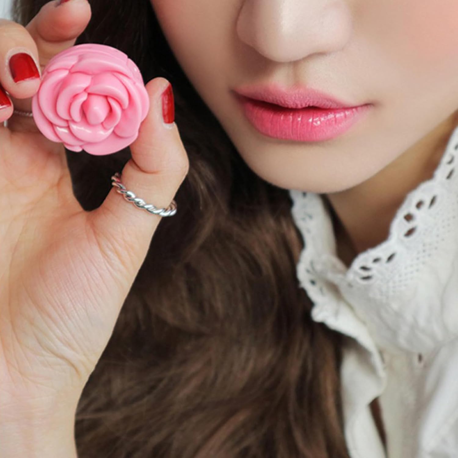 10Pcs Portable Refillable Empty Cosmetic Containers for Eyeshadow Lipstick Travel Size Leakproof Design Storage Case